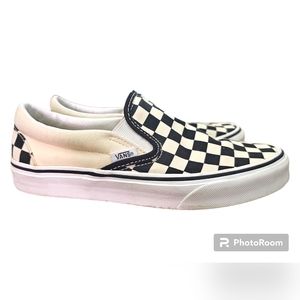 VANS Unisex Classic Slip On Sneaker Checkered Black/Cream Size Women 7 Men 5.5